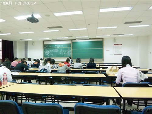 看外观 学生最关注的超值本盘点九游会登录j9入口男重配置~女(图10)