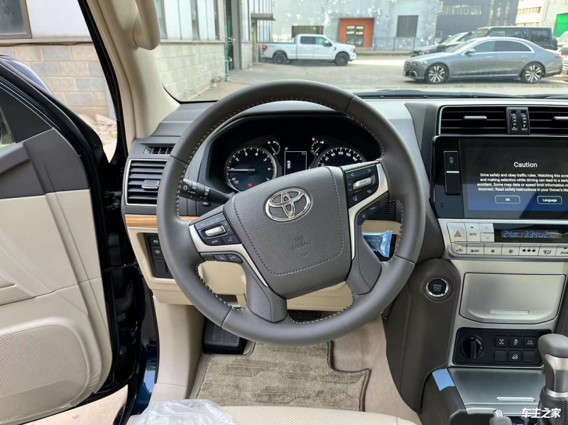 款霸道2700TXL气势十足设计风格j9九游会真人游戏第一中东版2023(图5)